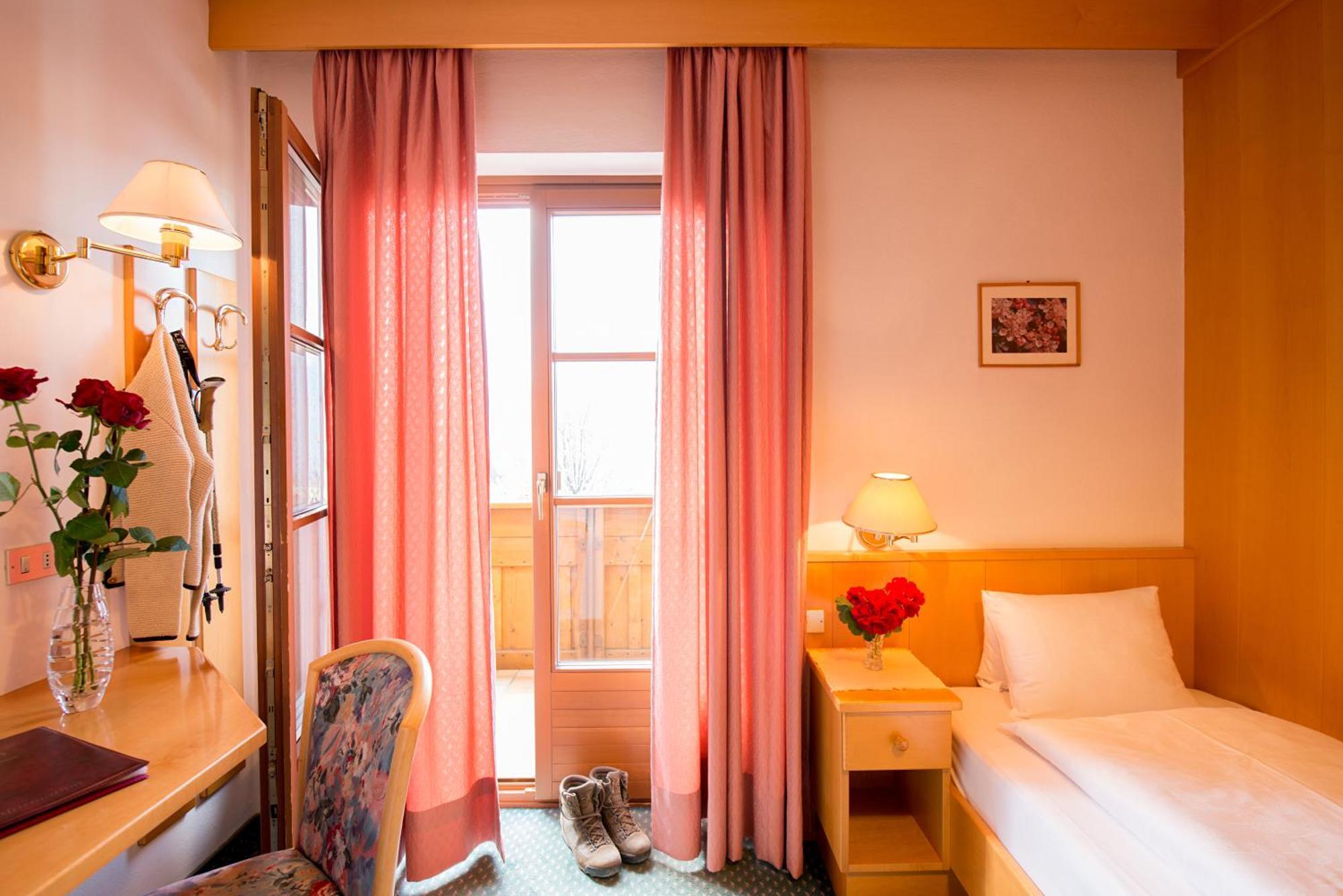 Hotel Garni Doris Castelrotto Room photo