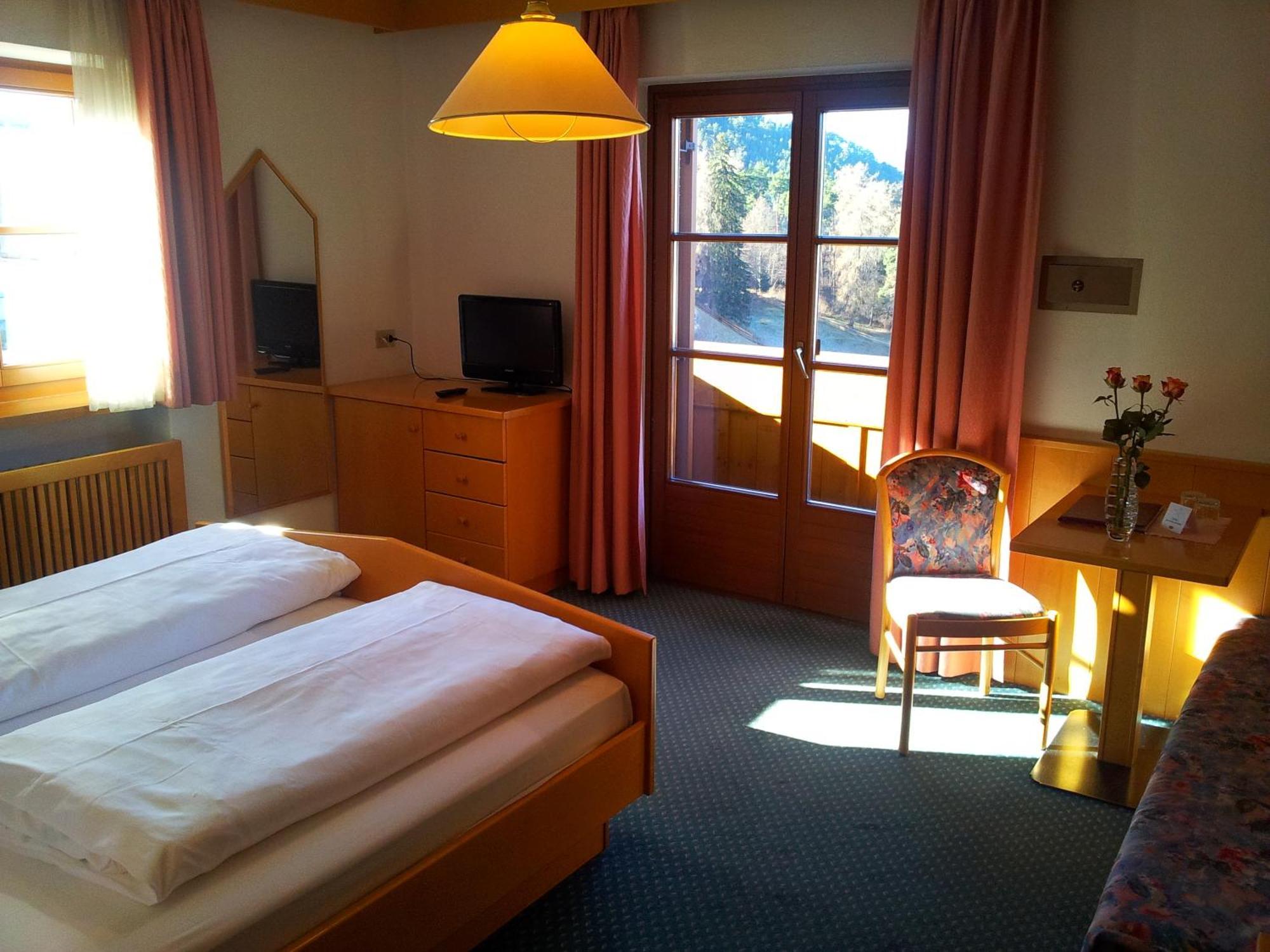 Hotel Garni Doris Castelrotto Room photo